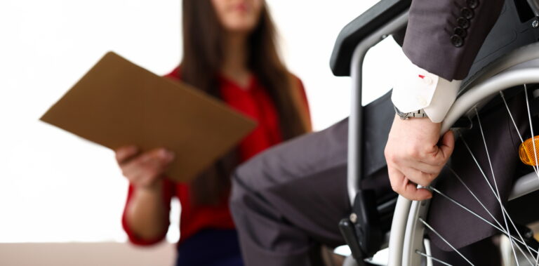 Seguro de invalidez: qué es, qué cubre y qué debes tener en cuenta antes de contratarlo